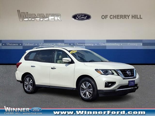 2019 Nissan Pathfinder S