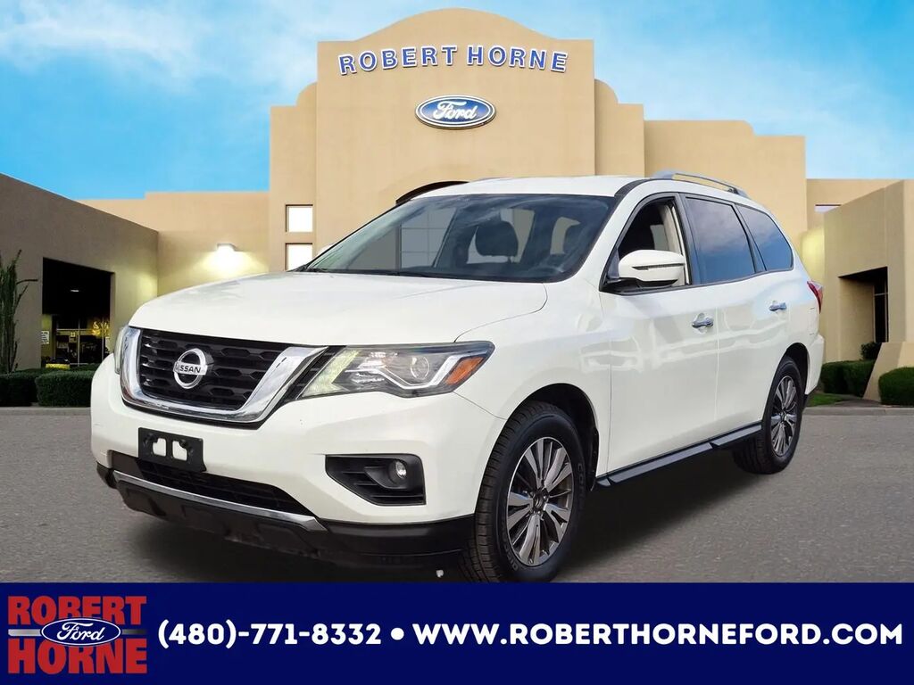 2018 Nissan Pathfinder S — photo 1 of 13