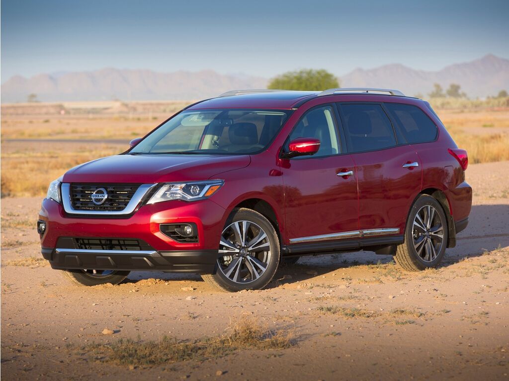 2019 Nissan Pathfinder Platinum — photo 1 of 12
