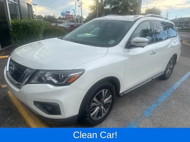 2018 Nissan Pathfinder SL