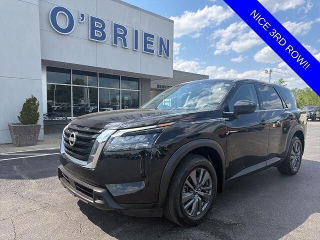 2023 Nissan Pathfinder S