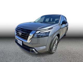 2025 Nissan Pathfinder S