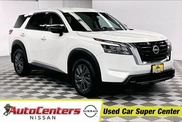 2024 Nissan Pathfinder S