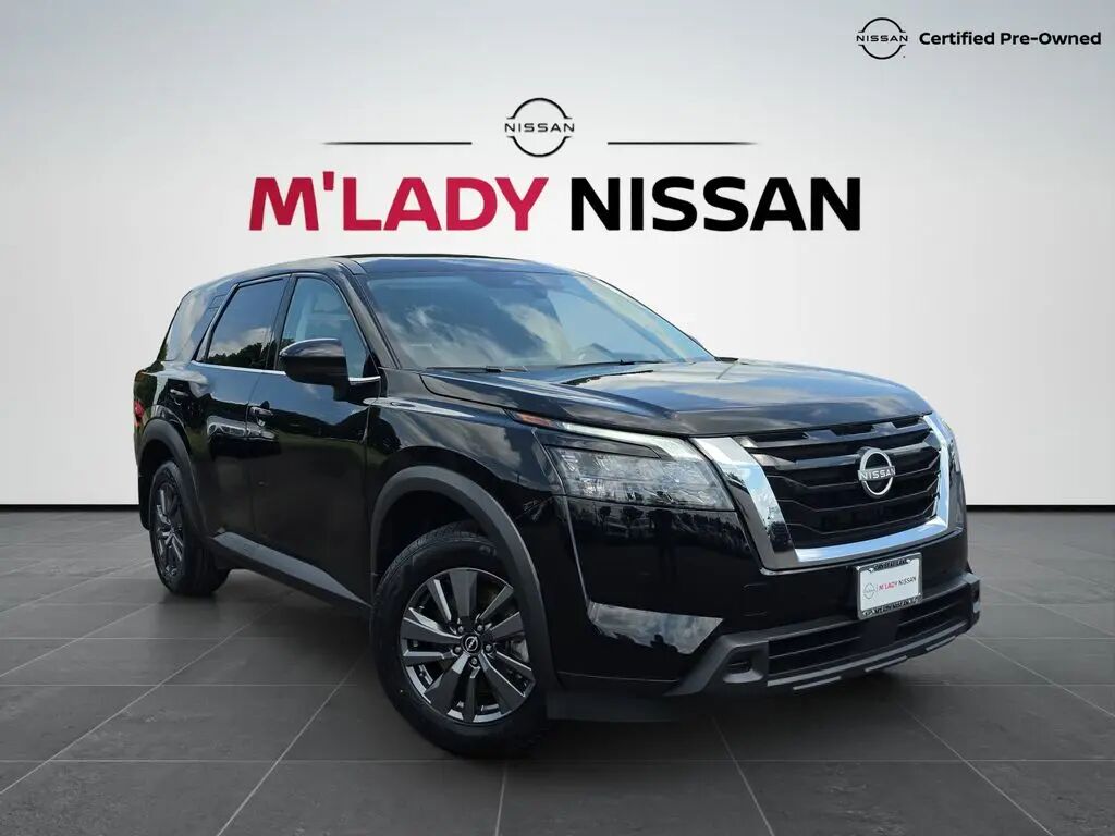 2024 Nissan Pathfinder S — photo 1 of 12