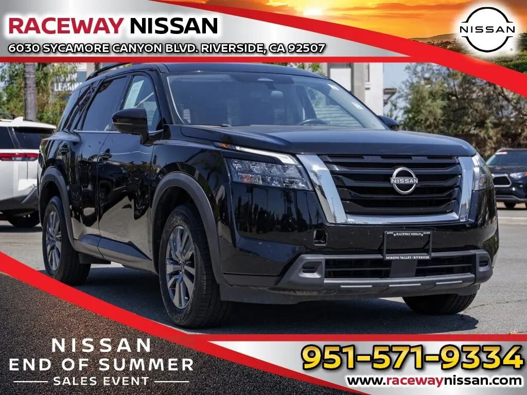 2024 Nissan Pathfinder SV — photo 1 of 13