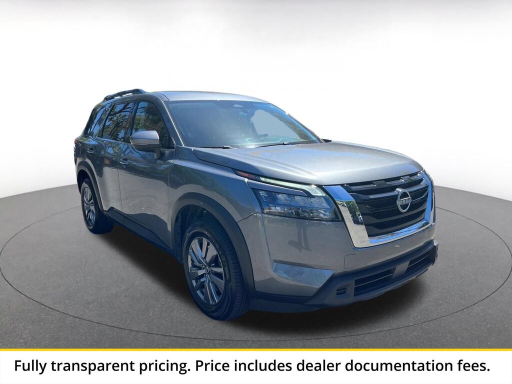 2025 Nissan Pathfinder SV — photo 1 of 1