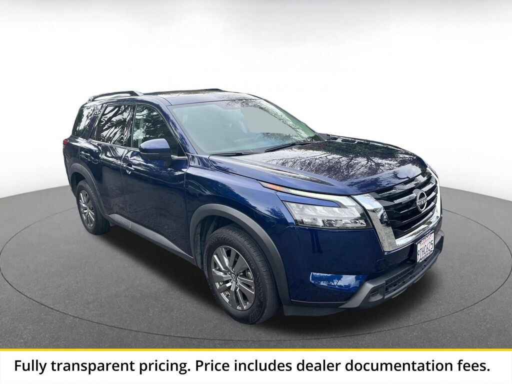 2025 Nissan Pathfinder SV — photo 1 of 1