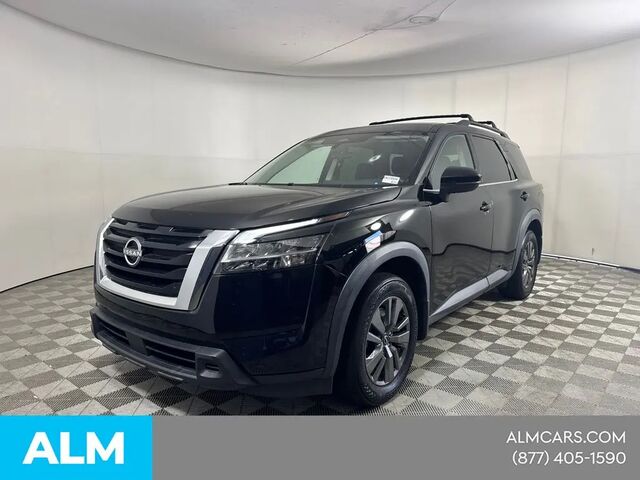2022 Nissan Pathfinder SV