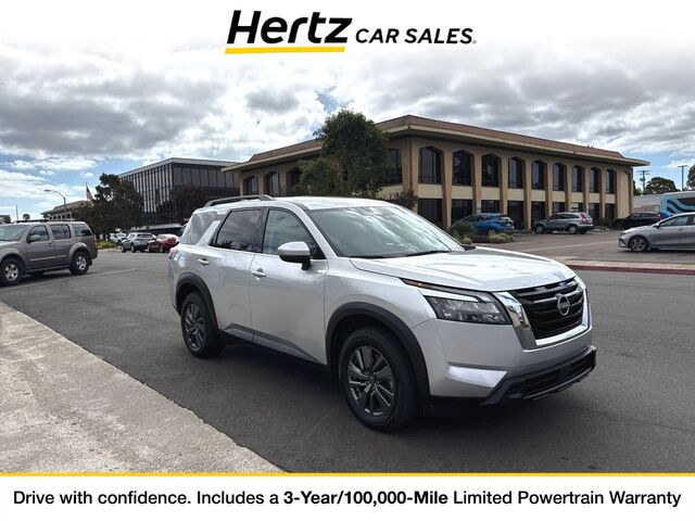 2025 Nissan Pathfinder SV