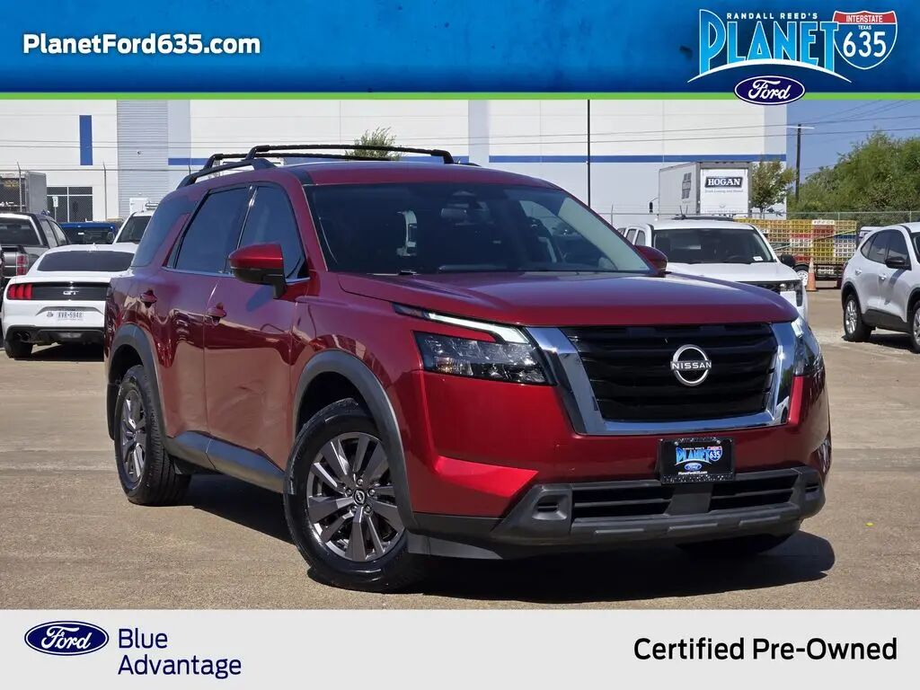 2023 Nissan Pathfinder SV — photo 1 of 1
