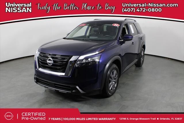 2025 Nissan Pathfinder SV