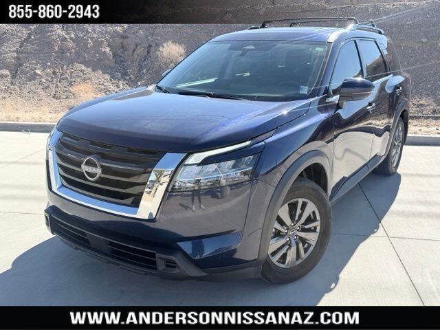 2022 Nissan Pathfinder SV — photo 1 of 13