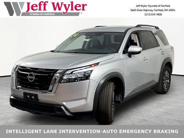 2024 Nissan Pathfinder SV