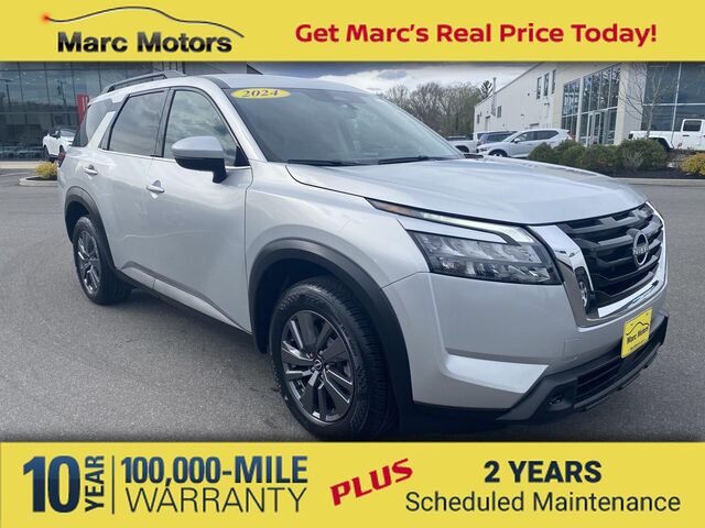 2024 Nissan Pathfinder SV