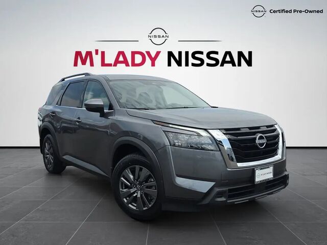 2024 Nissan Pathfinder SV