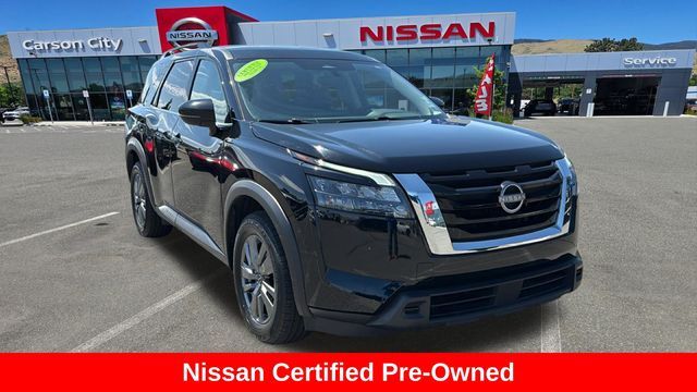 2024 Nissan Pathfinder SV