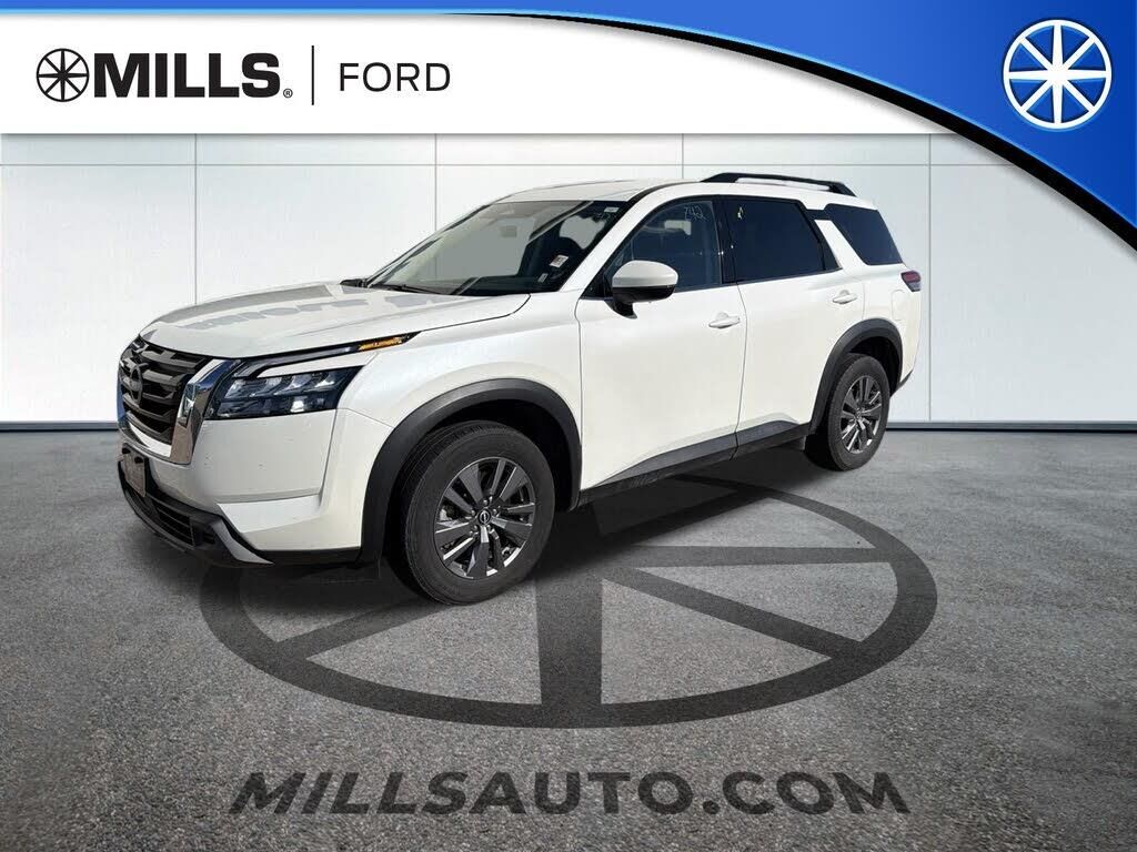 2024 Nissan Pathfinder SV — photo 1 of 1
