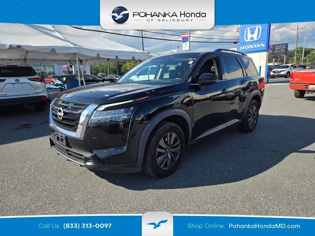 2022 Nissan Pathfinder SV — photo 1 of 13