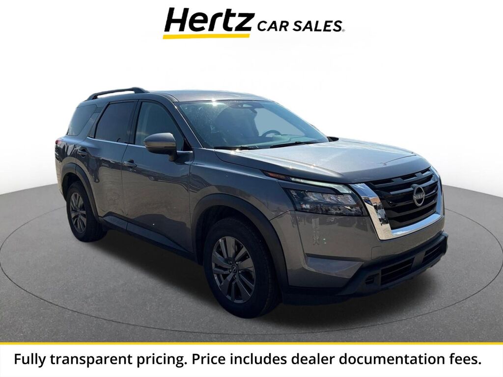 2025 Nissan Pathfinder SV — photo 1 of 11
