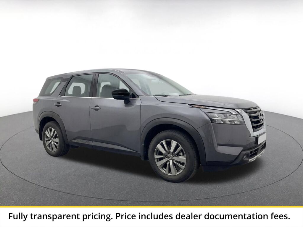2025 Nissan Pathfinder SV — photo 1 of 1