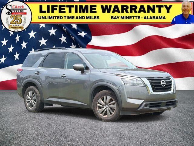 2024 Nissan Pathfinder SV — photo 1 of 9
