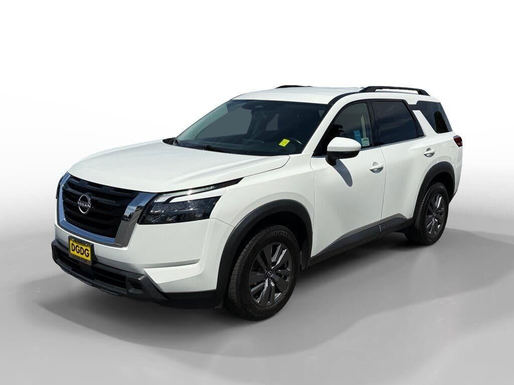 2025 Nissan Pathfinder SV — photo 1 of 1