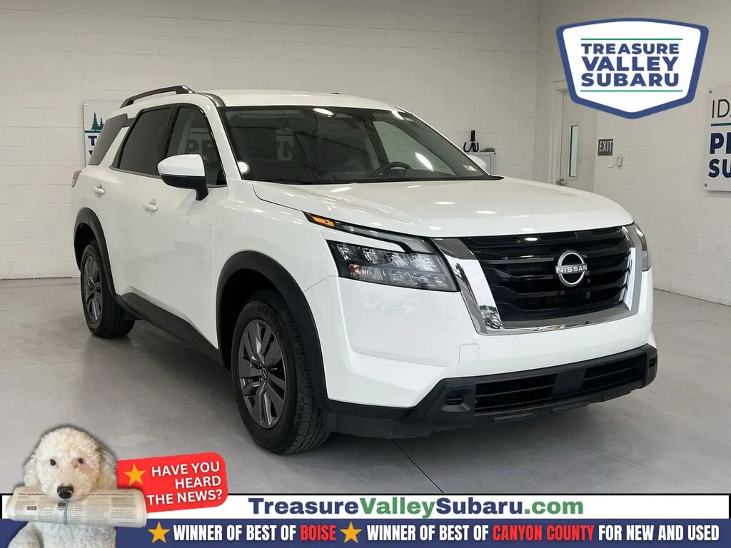 2025 Nissan Pathfinder SV — photo 1 of 13