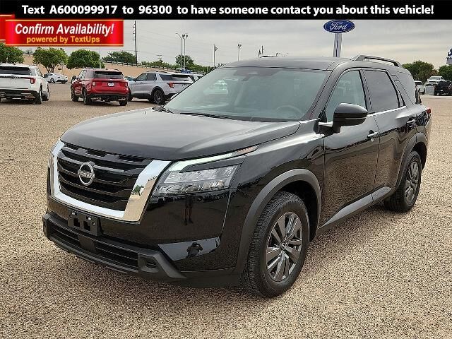 2024 Nissan Pathfinder SV