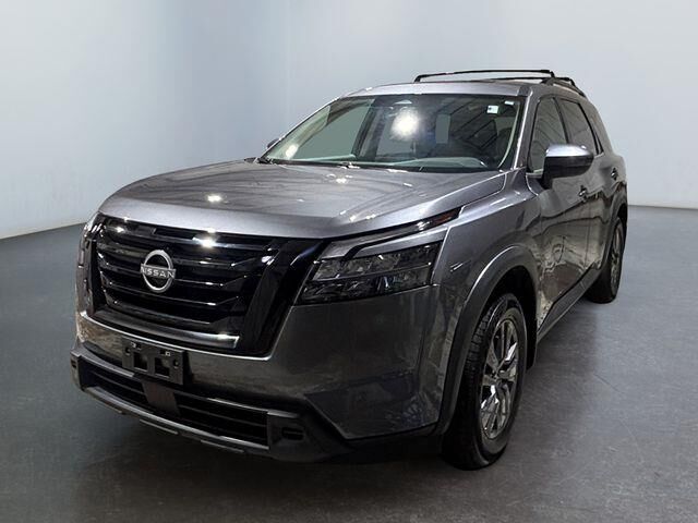 2023 Nissan Pathfinder SV
