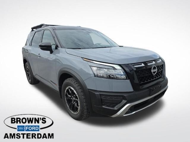 2025 Nissan Pathfinder Rock Creek — photo 1 of 13