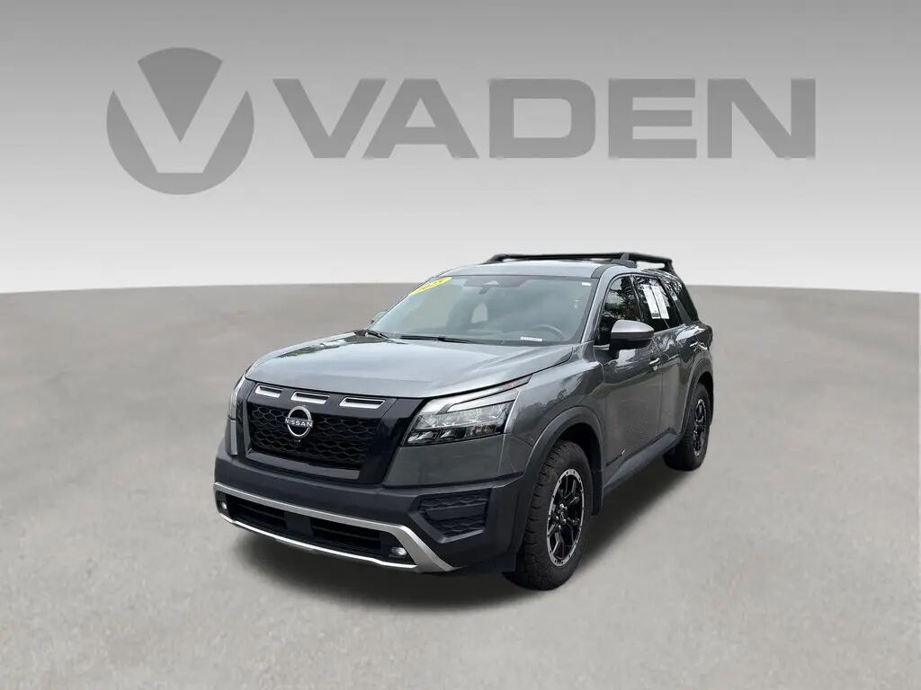2025 Nissan Pathfinder Rock Creek — photo 1 of 12