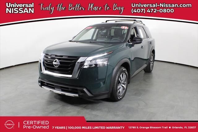 2024 Nissan Pathfinder SL — photo 1 of 13