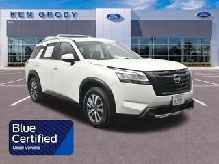 2023 Nissan Pathfinder SL