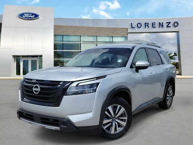 2024 Nissan Pathfinder SL
