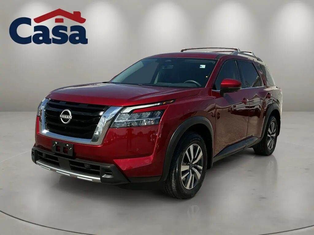 2024 Nissan Pathfinder SL — photo 1 of 12