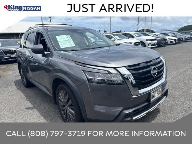 2023 Nissan Pathfinder SL