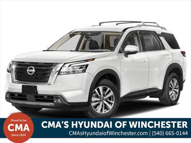 2023 Nissan Pathfinder SL