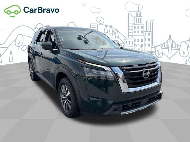 2025 Nissan Pathfinder SL