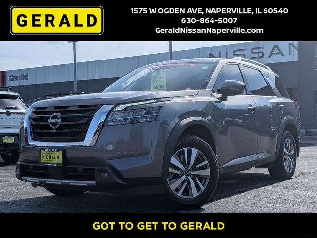 2022 Nissan Pathfinder SL