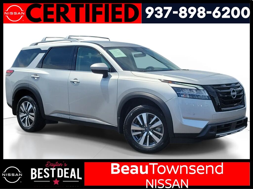 2024 Nissan Pathfinder SL