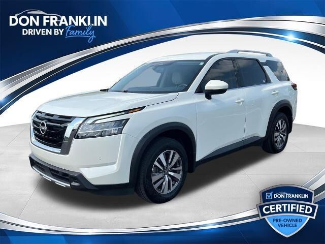 2023 Nissan Pathfinder SL