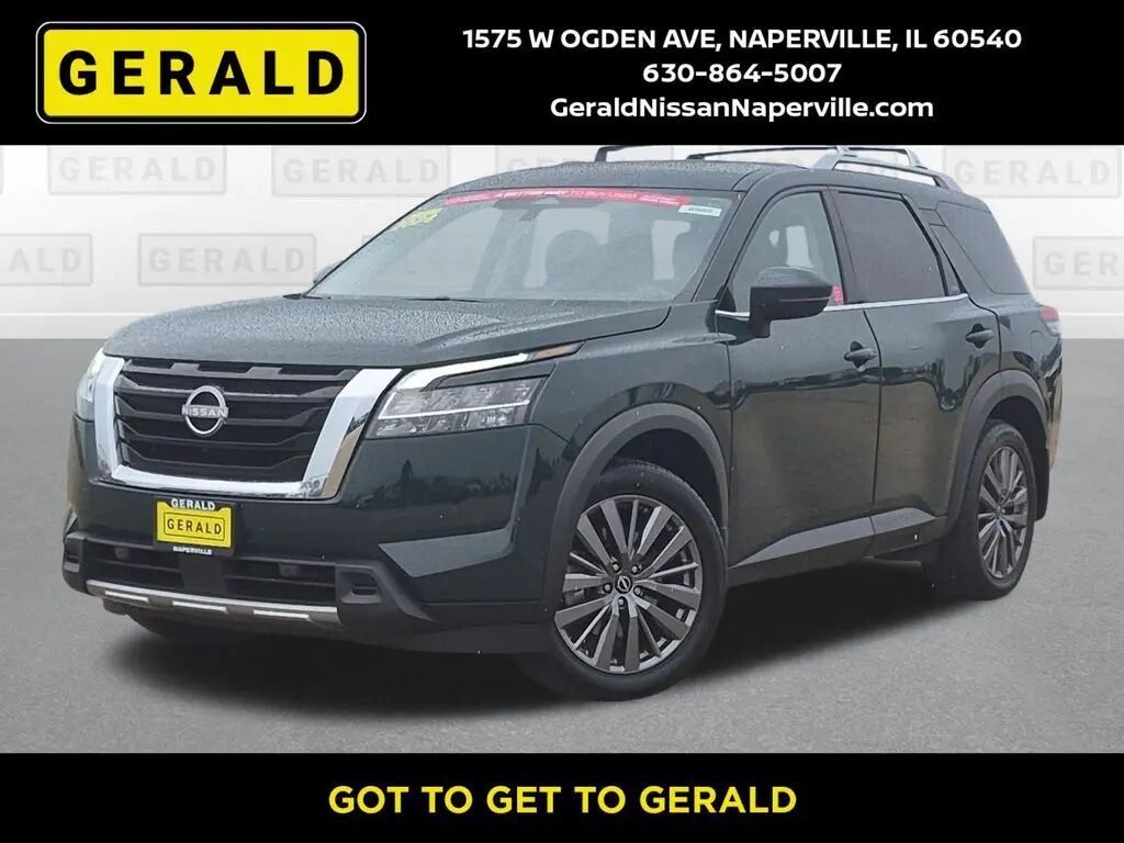 2024 Nissan Pathfinder SL — photo 1 of 26