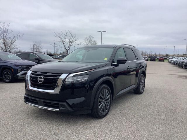 2024 Nissan Pathfinder SL