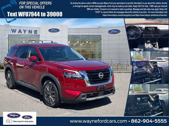 2023 Nissan Pathfinder SL