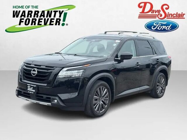 2023 Nissan Pathfinder SL