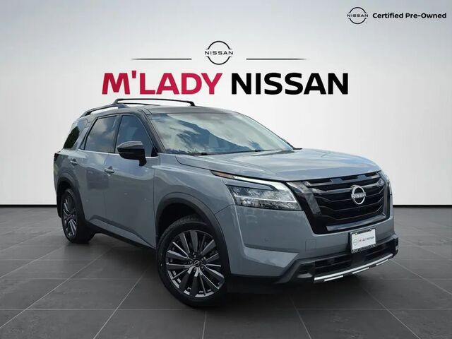 2024 Nissan Pathfinder SL