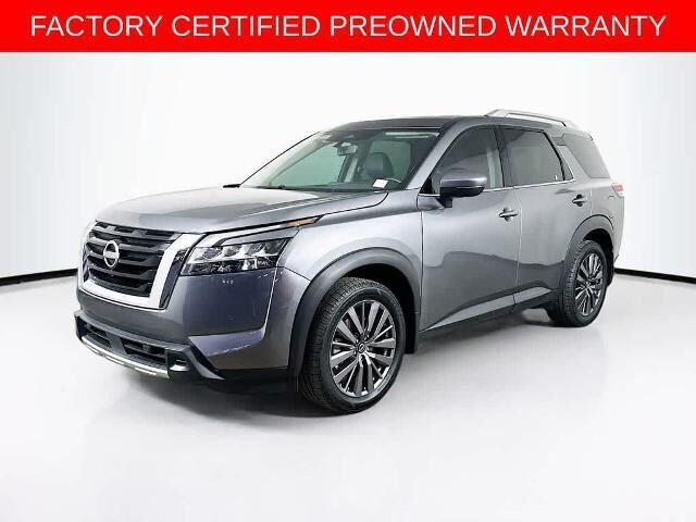 2023 Nissan Pathfinder SL