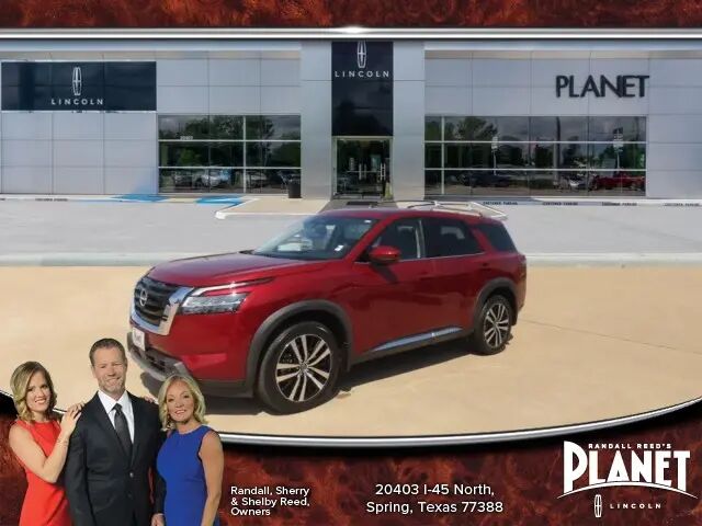 2023 Nissan Pathfinder Platinum