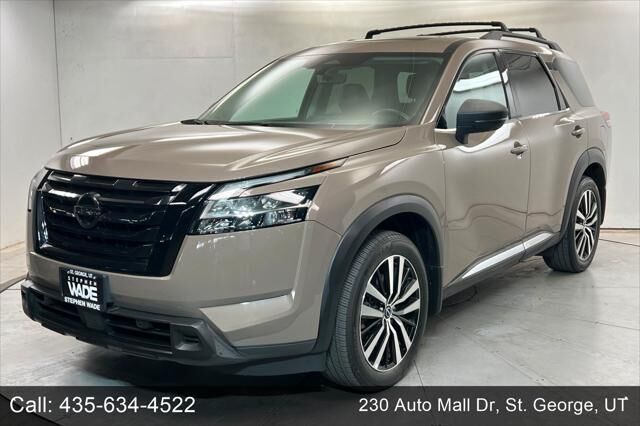 2023 Nissan Pathfinder Platinum