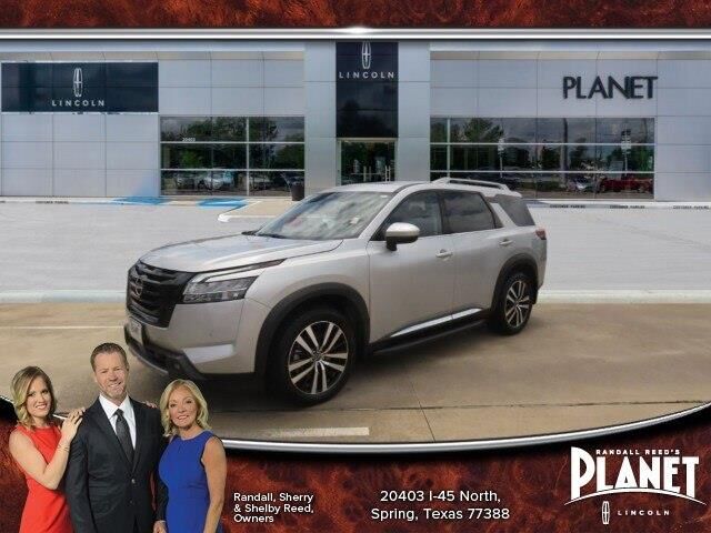 2024 Nissan Pathfinder Platinum